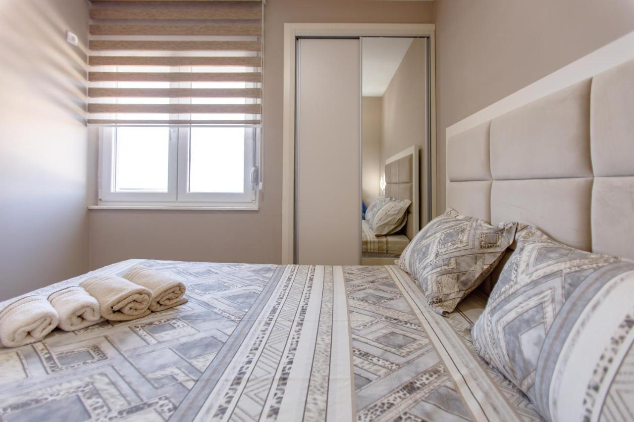 Posejdon Lux Διαμέρισμα Utjeha Εξωτερικό φωτογραφία
